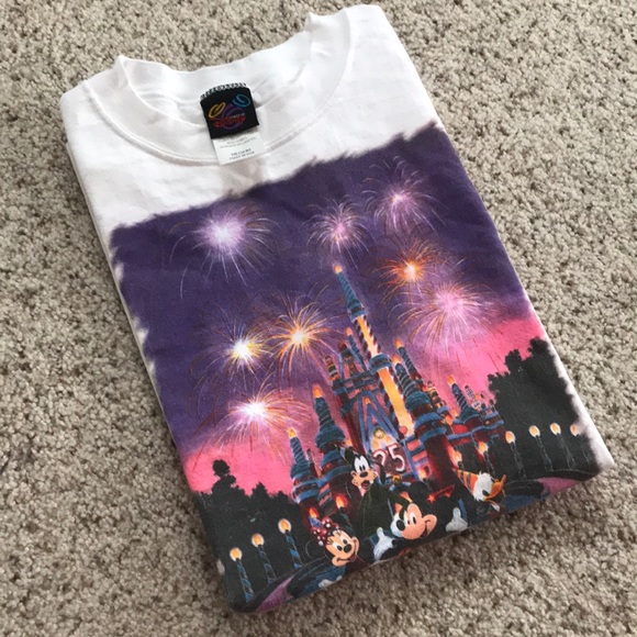 Vintage Disney shirt - Picture 2 of 8